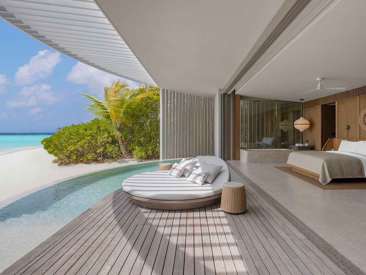 The Ritz-Carlton Maldives Fari Islands beach Pool VIlla