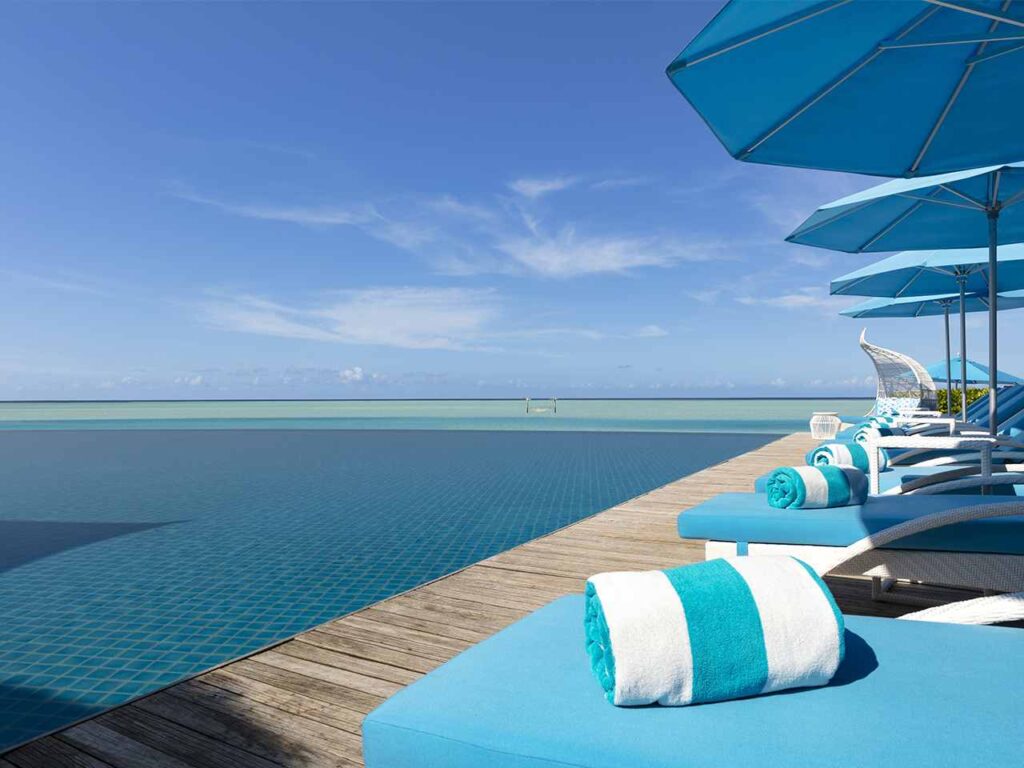 Anantara Dhigu Maldives Resort piscina