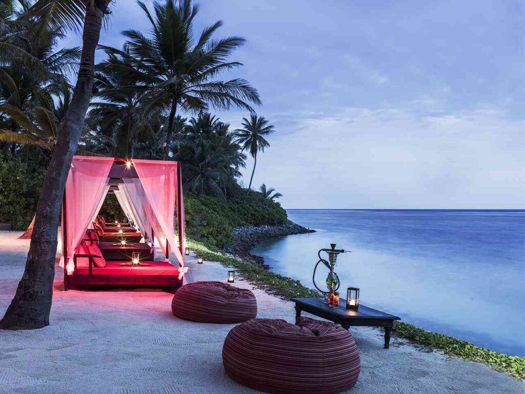 One&Only Reethi Rah Maldives romantic dinner