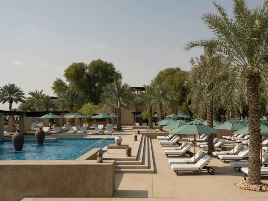 Bab Al Shams Desert Resort piscina